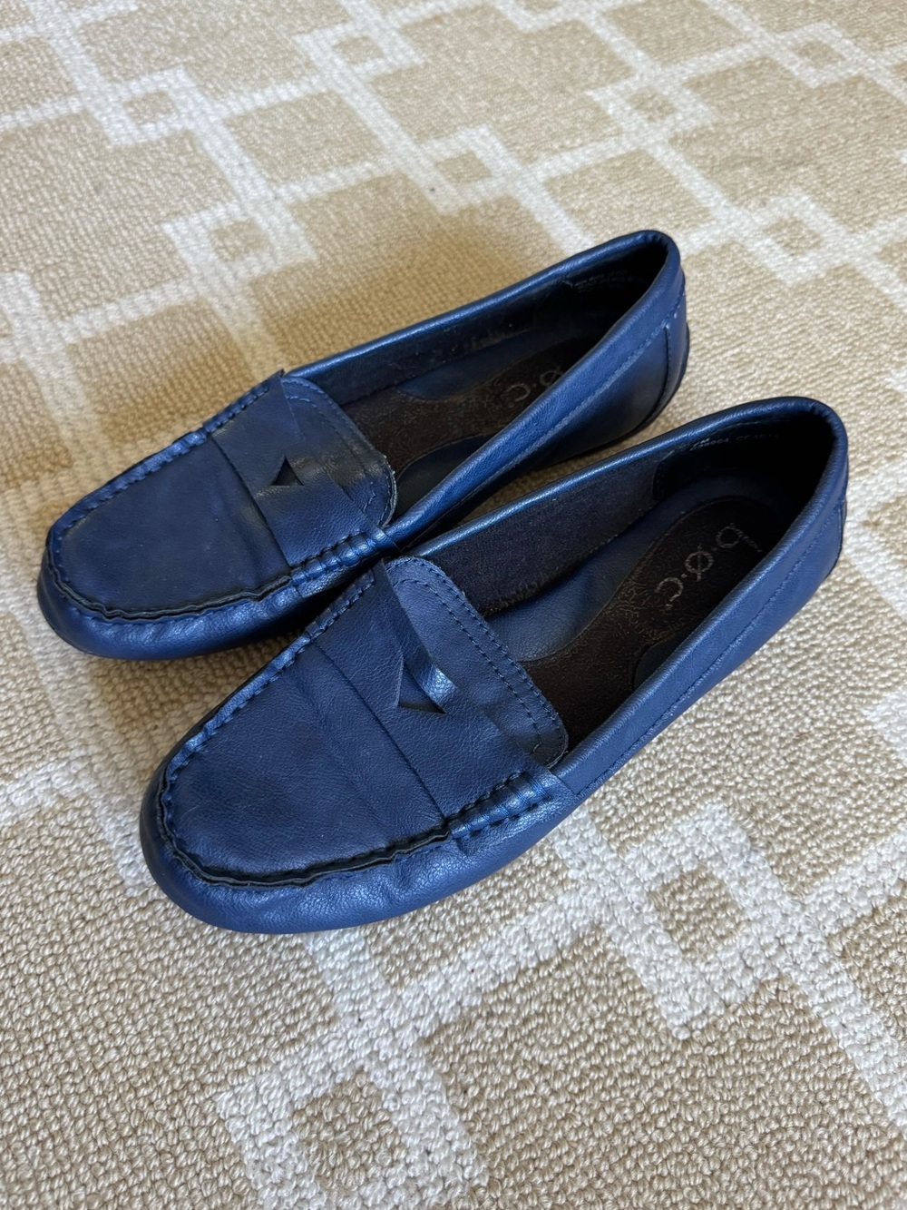 BOC Born Navy Leather Driving Moccasin Loafers Comfort Flats Size 7 - Picture 3 of 10